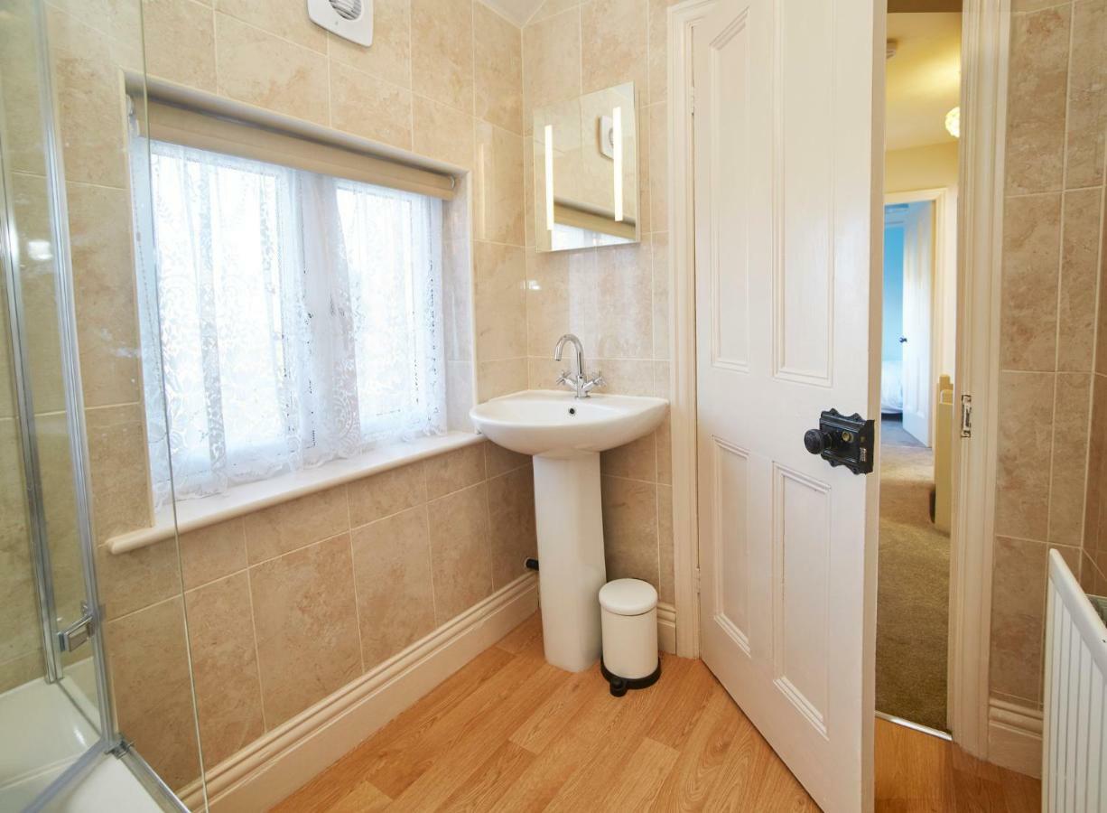 The Castle House Villa Whitby Ngoại thất bức ảnh